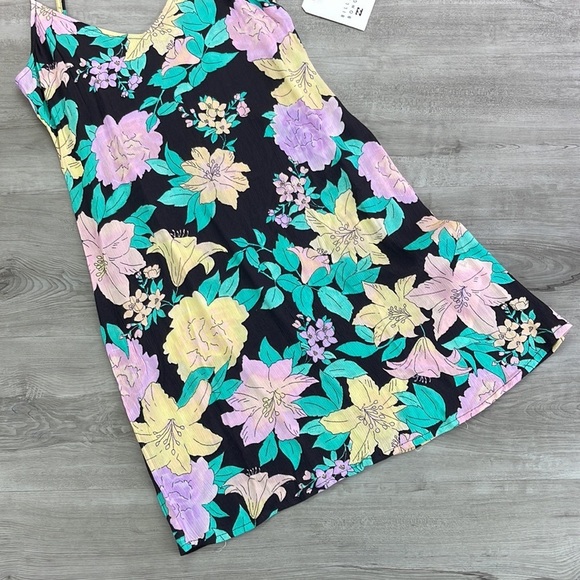 ☀️BILLABONG☀️ BLOOMING COVER UP - Picture 7 of 12